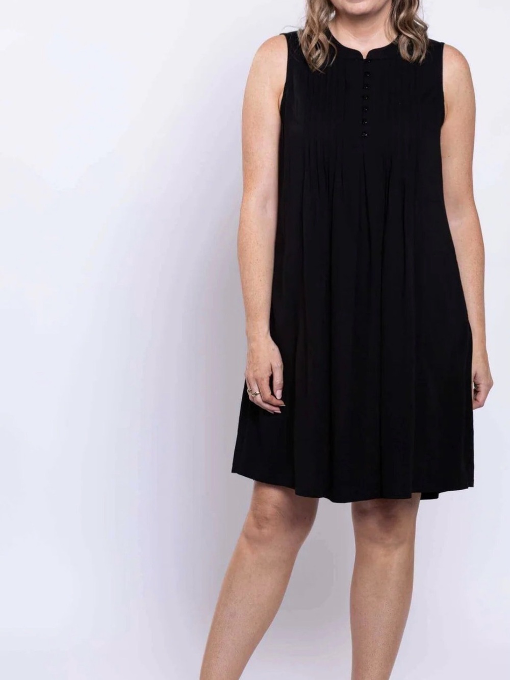 Blue Sky Black Sleeveless Pleated A-Line Dress